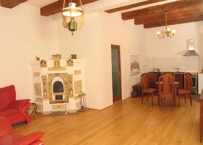 Casa Rozelor